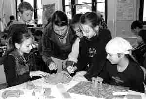 Keramik-Kurs in der Grundschule